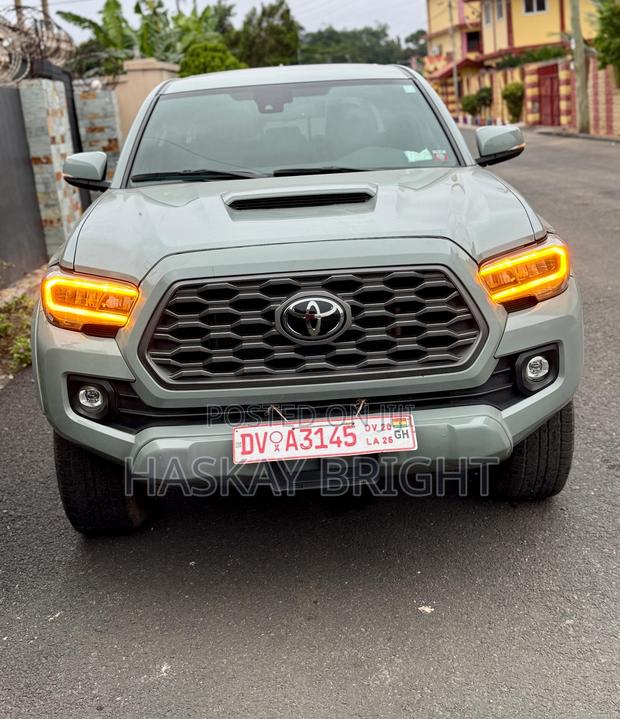 Toyota Tacoma 2023 Green