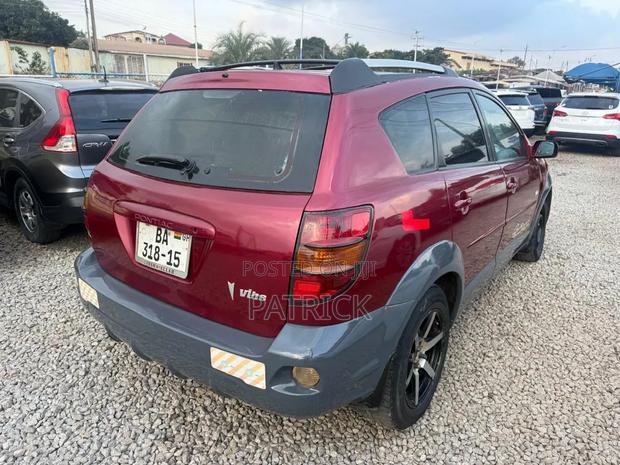Pontiac Vibe 2006 Red
