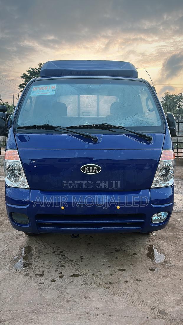 Kia Bongo 2012 Blue