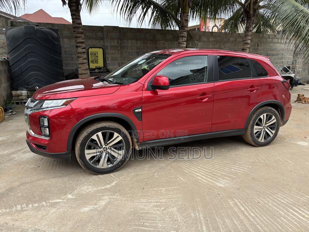 Mitsubishi Outlander 2.0 PHEV AWD 2021 Red