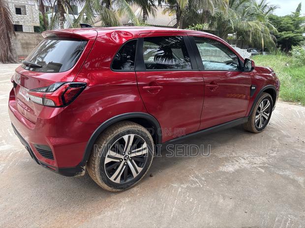 Mitsubishi Outlander 2.0 PHEV AWD 2021 Red