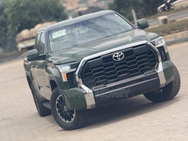 Toyota Tundra 2022 Green