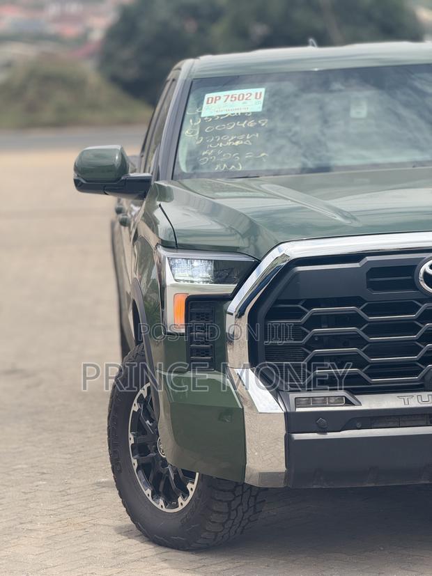 Toyota Tundra 2022 Green