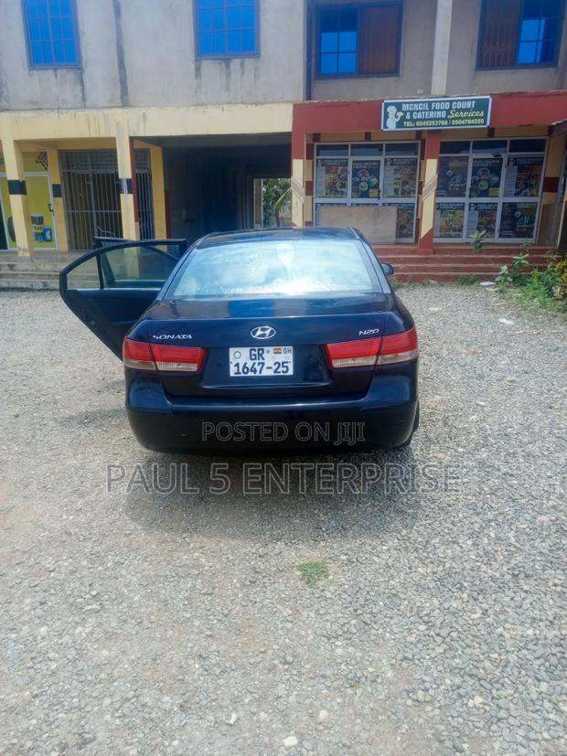 Hyundai Sonata 2010 Black