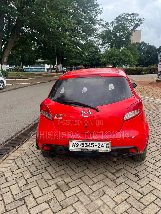 Mazda 2 2011 Red