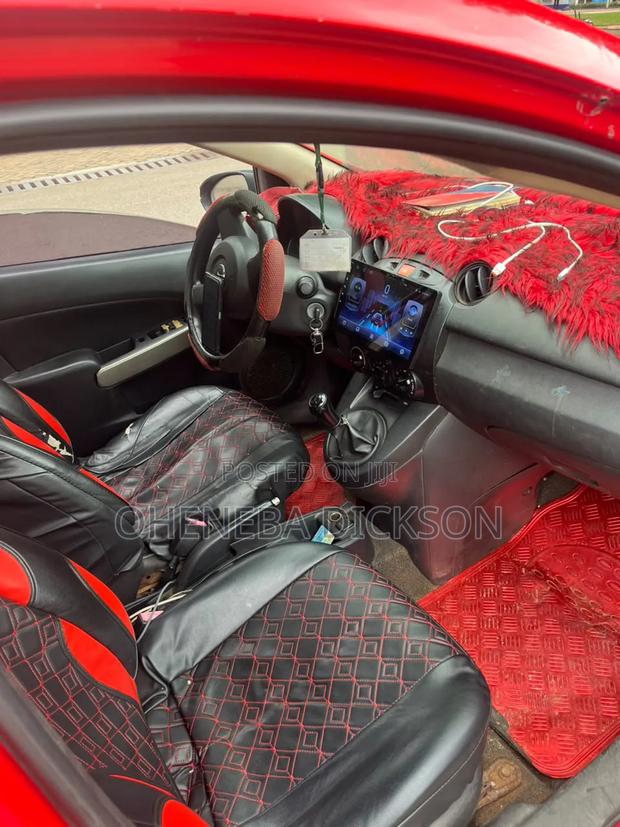 Mazda 2 2011 Red