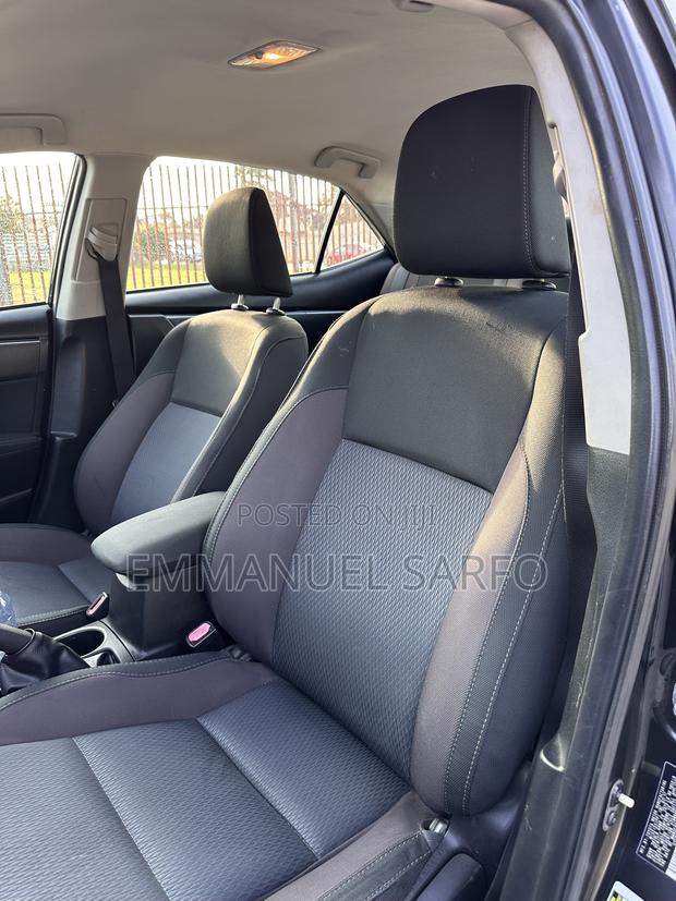 Toyota Corolla LE 4dr Sedan (1.8L 4cyl CVT) 2017 Black
