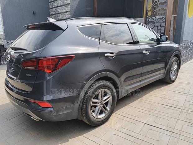 Hyundai Santa Fe 2017 Gray