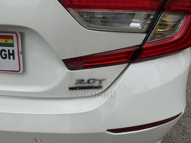 Honda Accord Touring 2.0T 2021 White