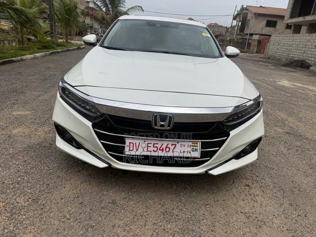 Honda Accord Touring 2.0T 2021 White