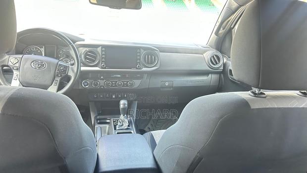 Toyota Tacoma TRD Off Road 2022 White