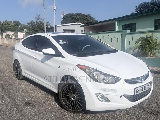 Hyundai Elantra GLS Sedan FWD (1.8L 4cyl 6A) 2013 White