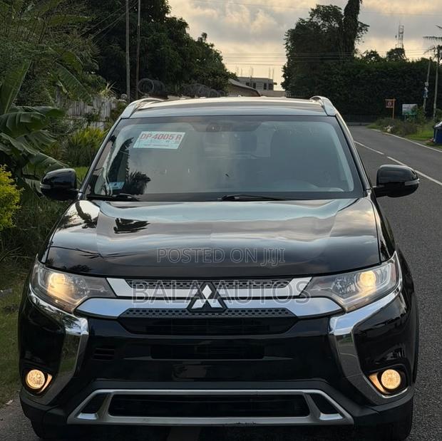Mitsubishi Outlander 2019 Black