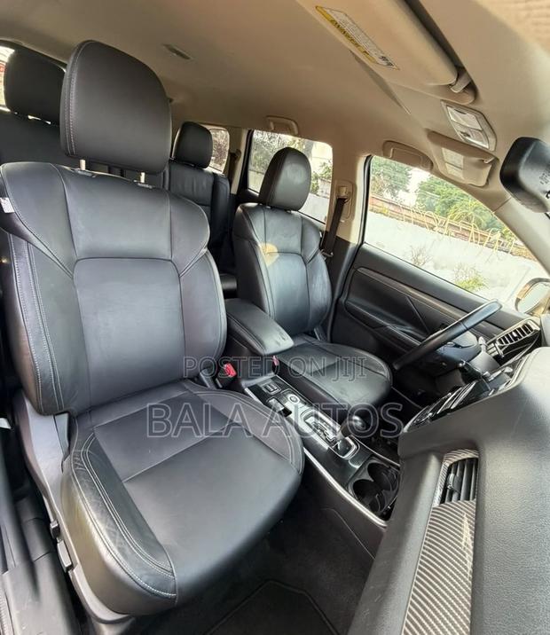 Mitsubishi Outlander 2019 Black
