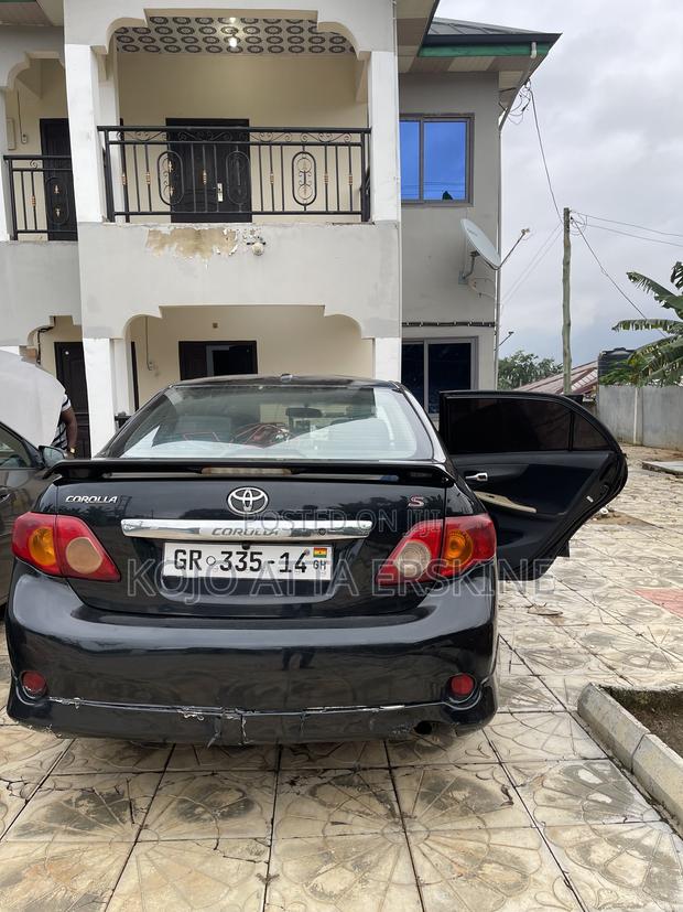 Toyota Corolla LE (1.8L 4cyl 2A) 2018 Black