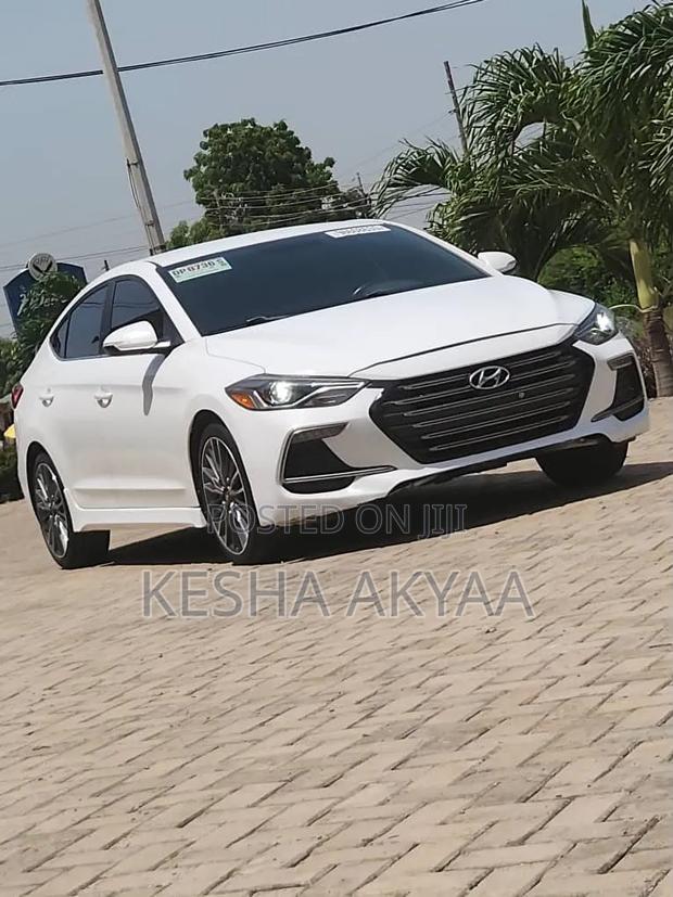 Hyundai Elantra 2017 White