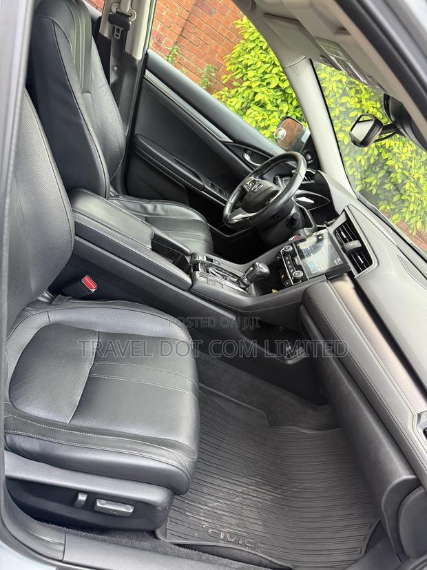 Honda Civic Touring Sedan 2018 Gray