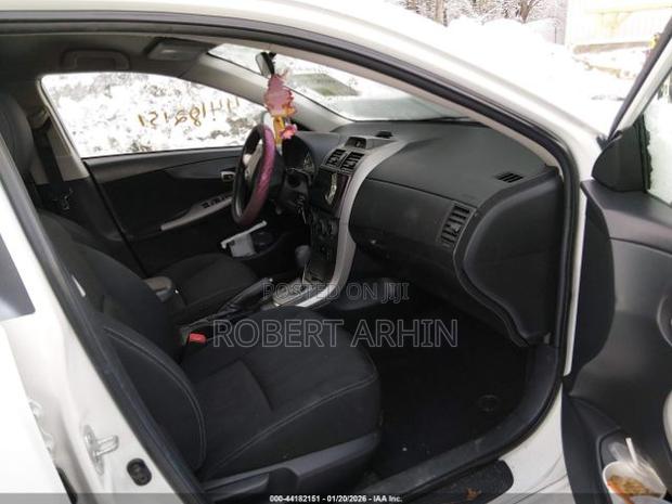 Toyota Corolla S 4dr Sedan (1.8L 4cyl 4A) 2012 White