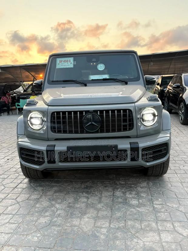 Mercedes-Benz G-Class 2024