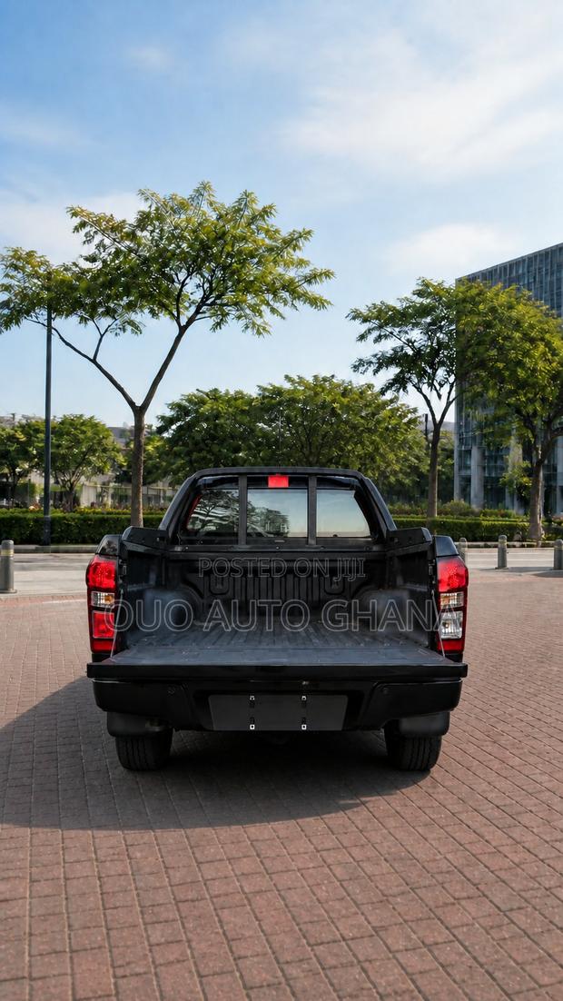 Isuzu D-MAX 2020 Black