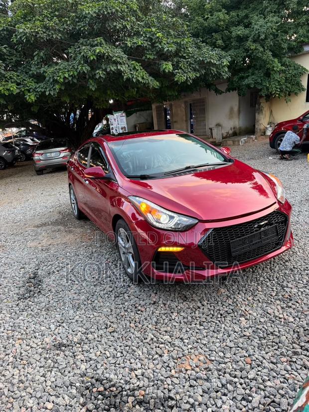 Hyundai Elantra Limited 4dr Sedan (1.8L 4cyl 6A) 2015 Red