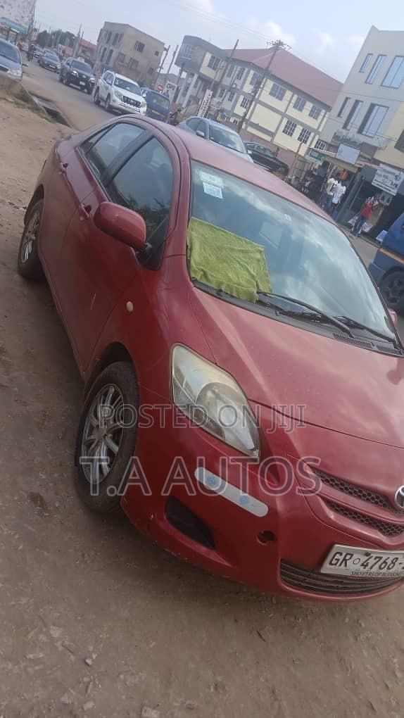 Toyota Belta 2010 Red
