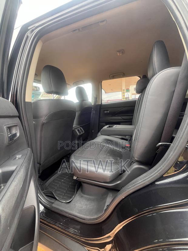 Mitsubishi Outlander 2019 Black