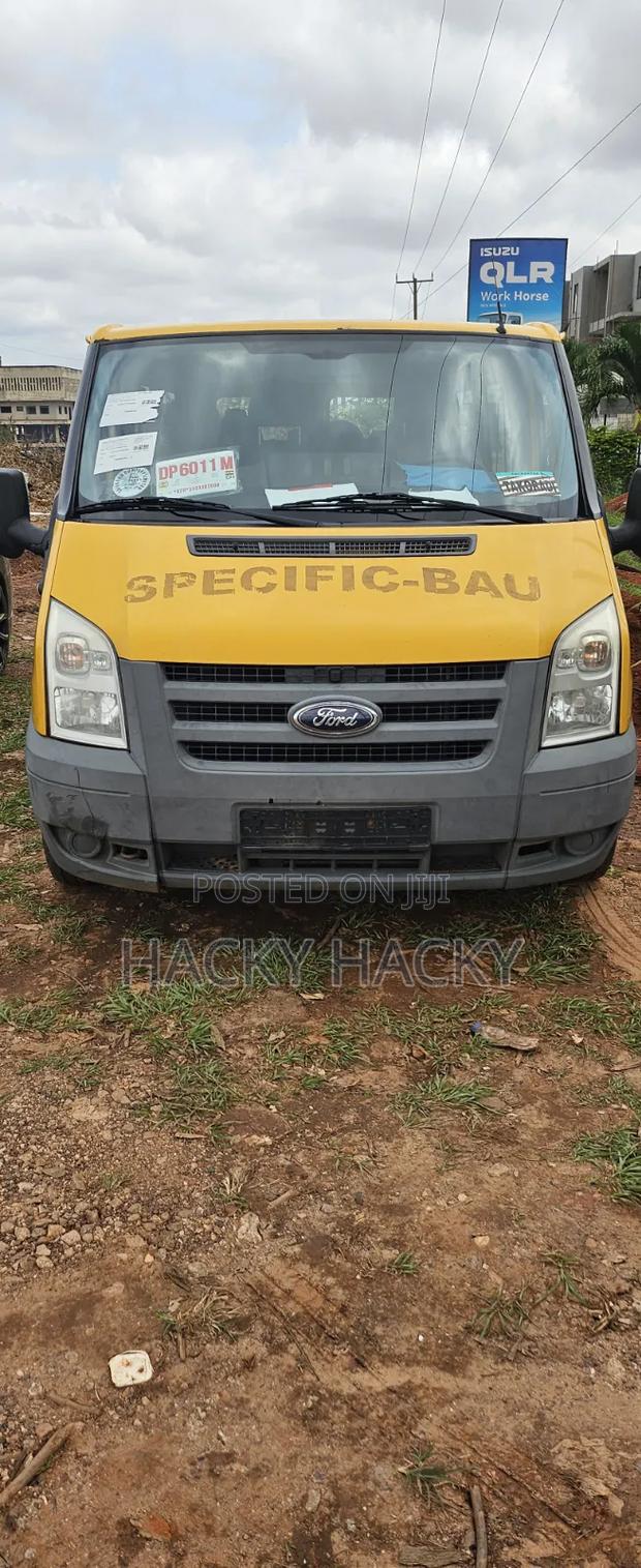 Ford Transit Connect 2012 Yellow