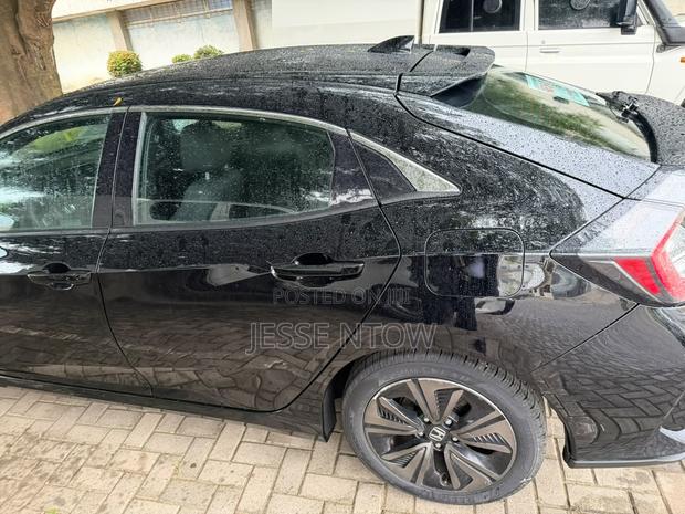 Honda Civic EX 4dr Hatchback (1.5L 4cyl) 2017 Black