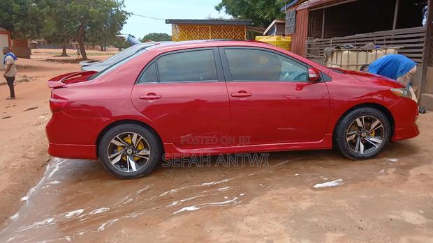 Toyota Corolla 2010 Red
