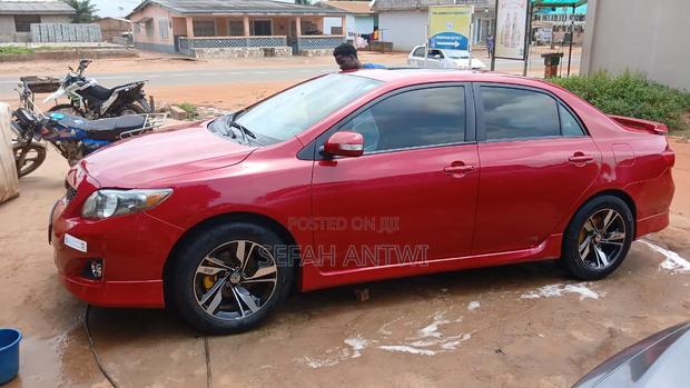 Toyota Corolla 2010 Red