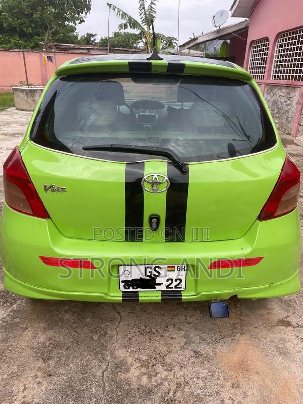 Toyota Vitz 2010 Green