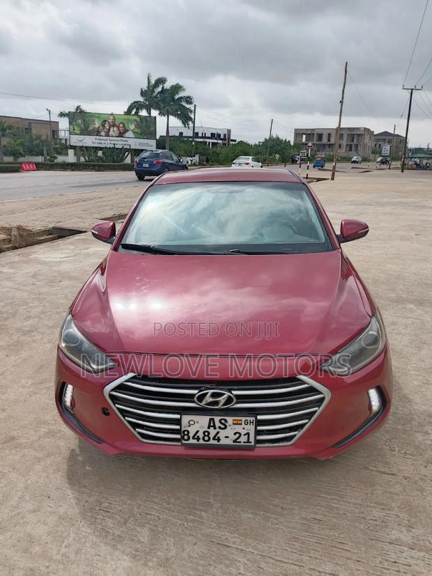 Hyundai Elantra 2017 Red