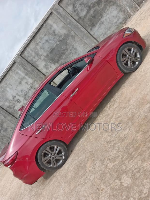 Hyundai Elantra 2017 Red