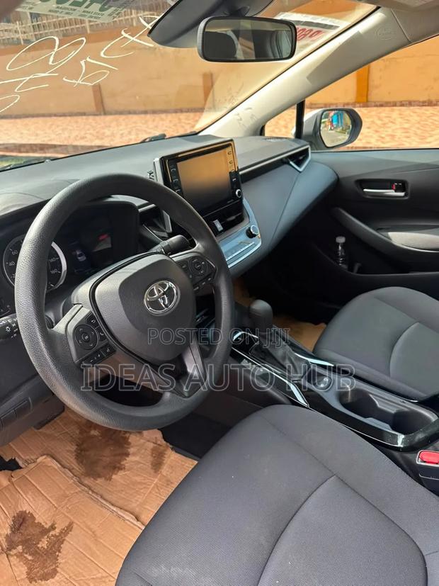 Toyota Corolla 2021 Gray