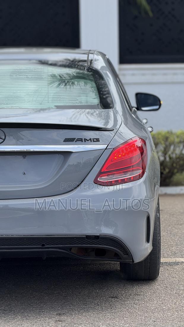 Mercedes-Benz C300 2016 Gray