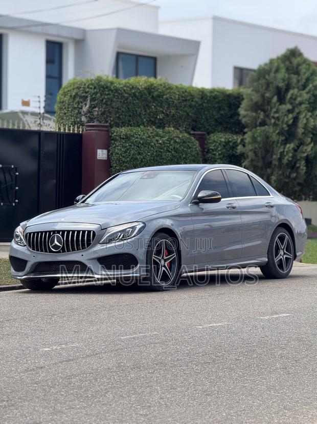 Mercedes-Benz C300 2016 Gray