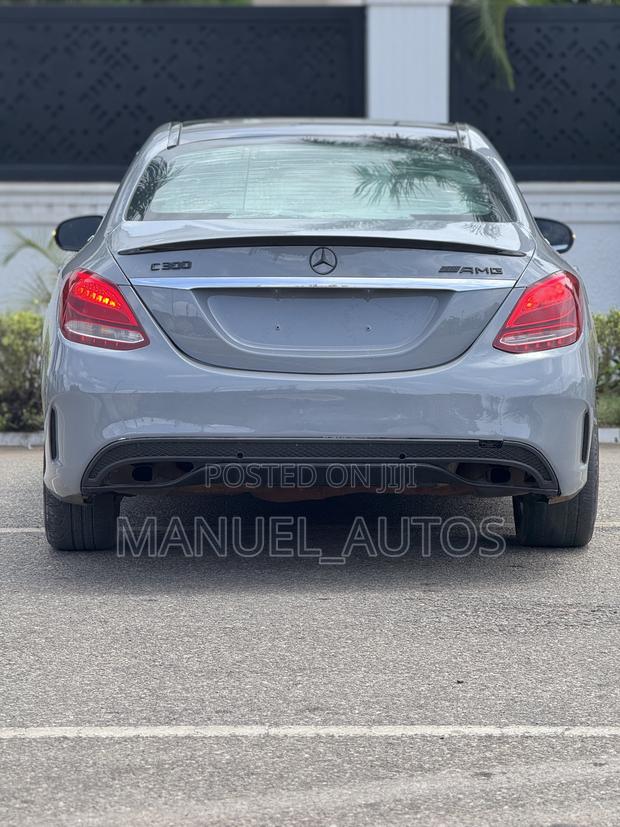 Mercedes-Benz C300 2016 Gray