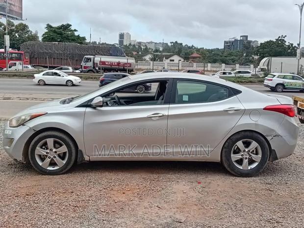 Hyundai Elantra 2013 Gray