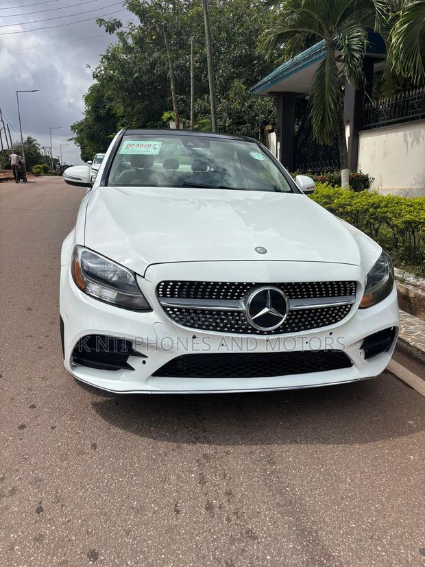 Mercedes-Benz C300 Luxury 4matic Sedan AWD (2.0L 4cyl 7A) 2017 White