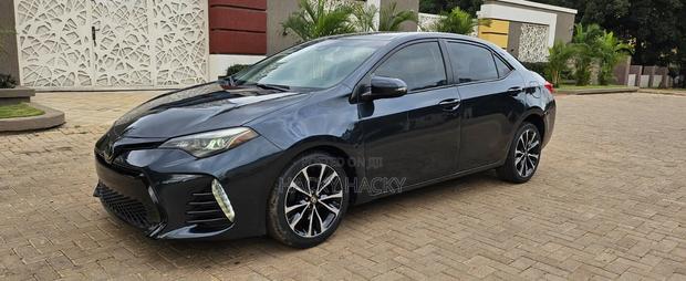 Toyota Corolla 2018 Gray