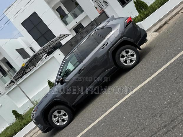 Toyota RAV4 2020 Gray