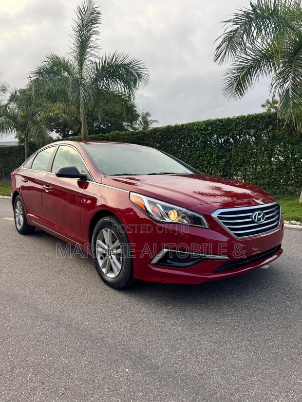 Hyundai Sonata Limited Sedan FWD (2.4L 4cyl 6A) 2016 Red