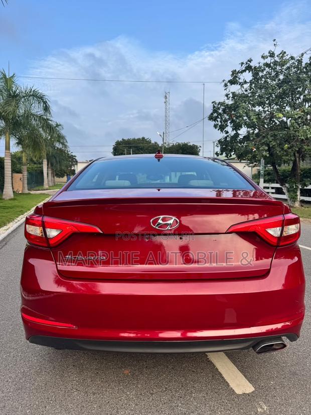 Hyundai Sonata Limited Sedan FWD (2.4L 4cyl 6A) 2016 Red