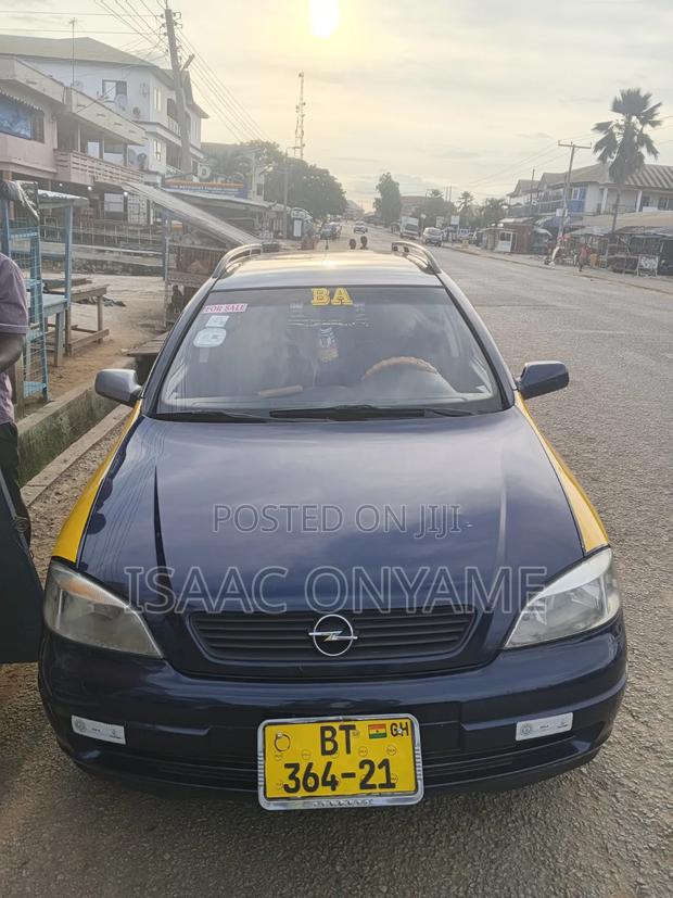 Opel Astra 2010 Blue