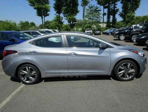 Hyundai Elantra 2015