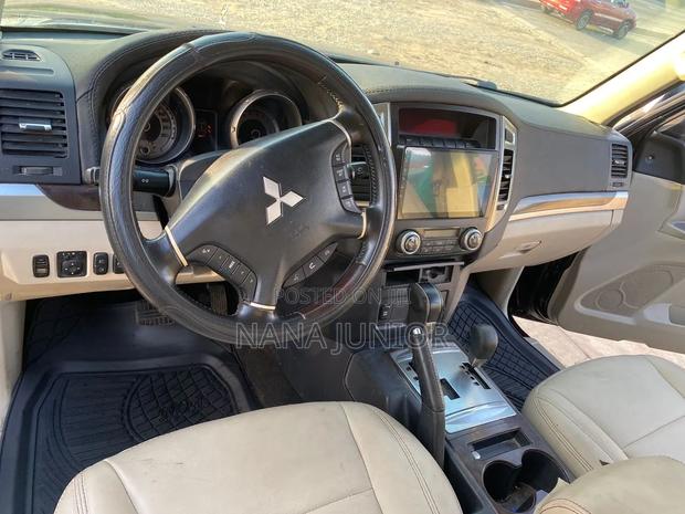 Mitsubishi Pajero 2013 Black