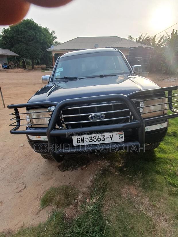 Ford Everest 2004 Blue