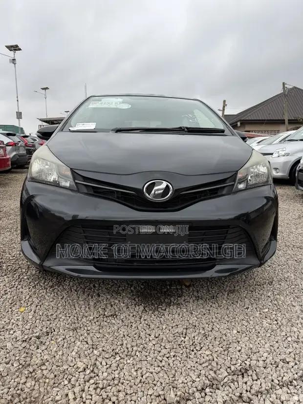 Toyota Vitz 1.3 AWD 5dr 2015