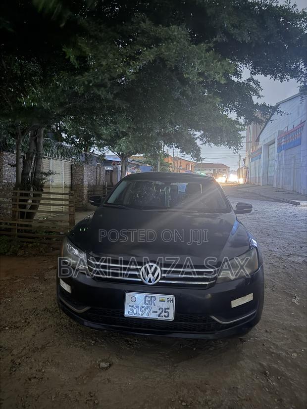 Volkswagen Passat SE 4dr Sedan (1.8L 4cyl Turbo 6A) 2015 Black